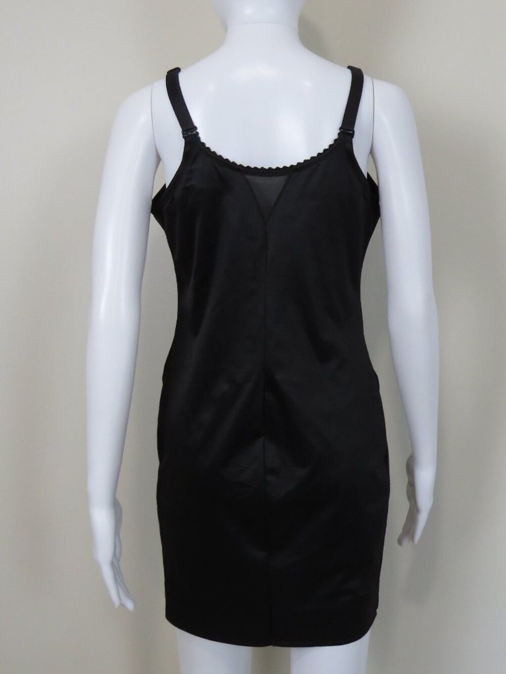 Ruby Ribbon 3041 V-Neck Slip Shapewear SIZE 40 Black - Picture 3 of 7